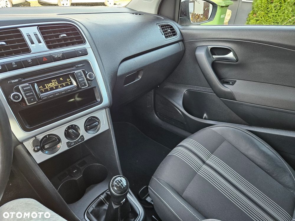 Volkswagen Polo 1.2 TSI Blue Motion Technology MATCH - 19