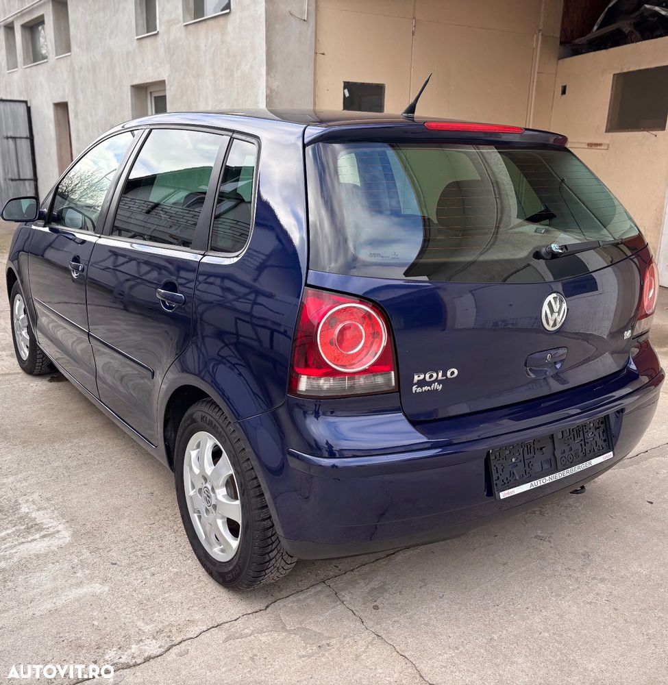 Volkswagen Polo 2006 photo 2