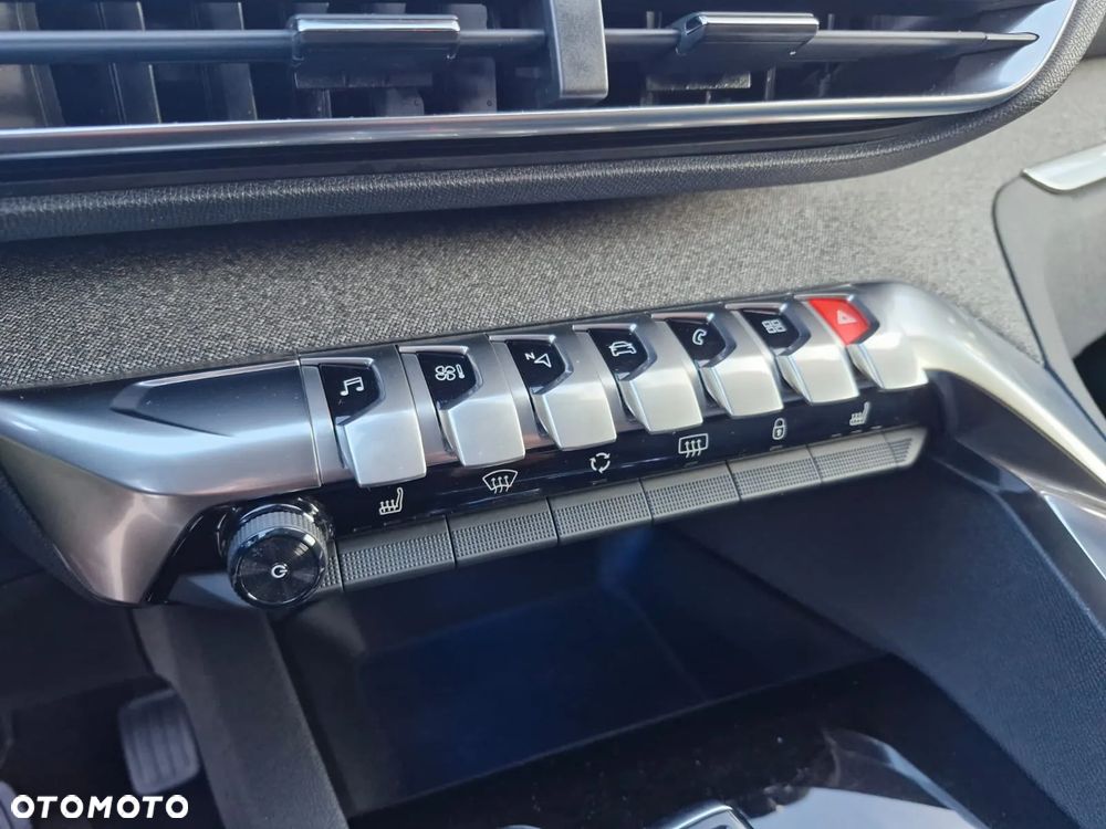 Peugeot 3008 1.2 PureTech GPF Crossway S&S EAT8 - 16