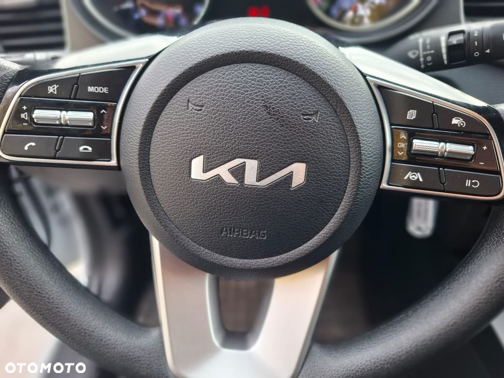 Kia Ceed - 15