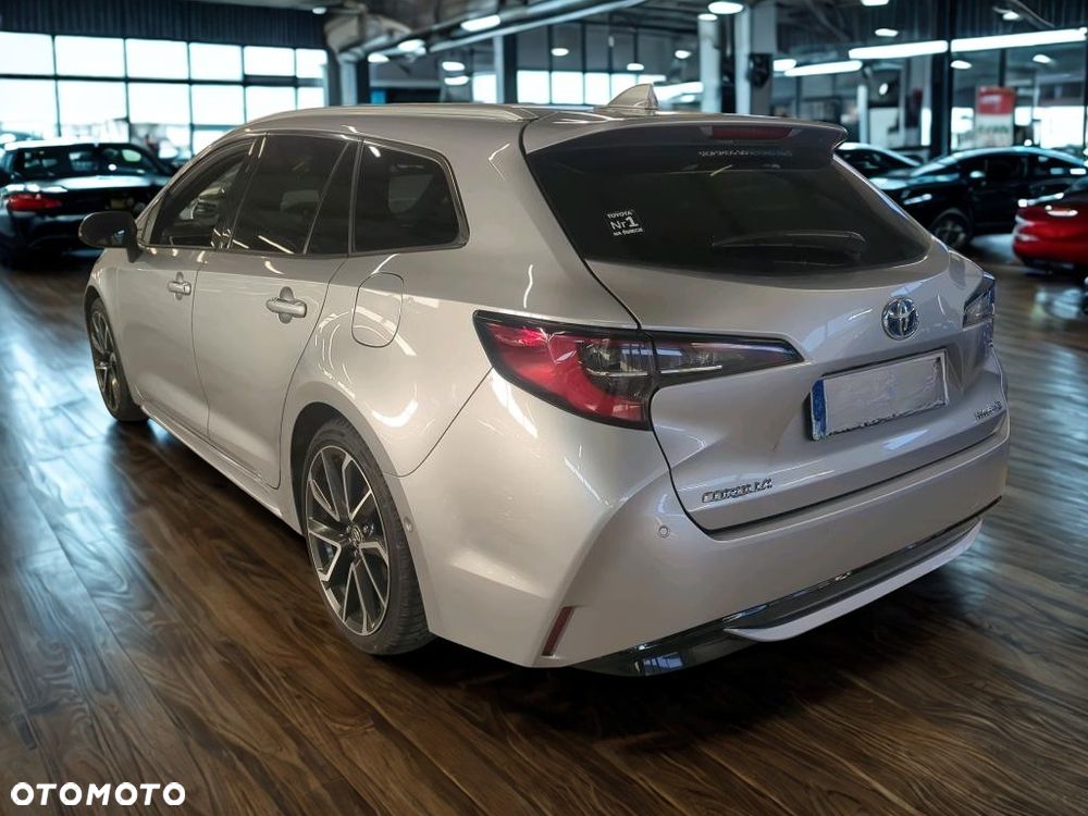 Toyota Corolla 2.0 Hybrid Executive - 2