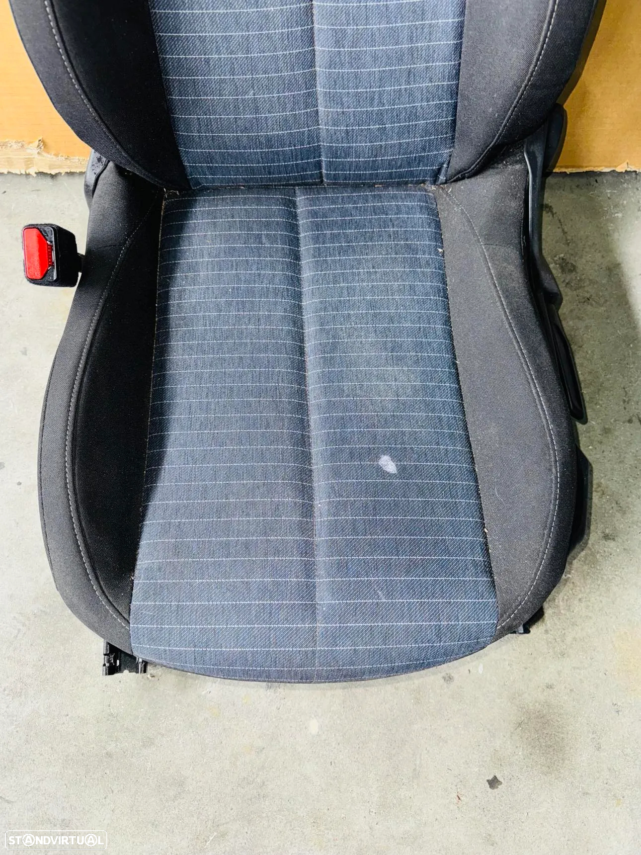 Banco Frente Esquerdo Peugeot 208 - 2019 / 2024 - 4
