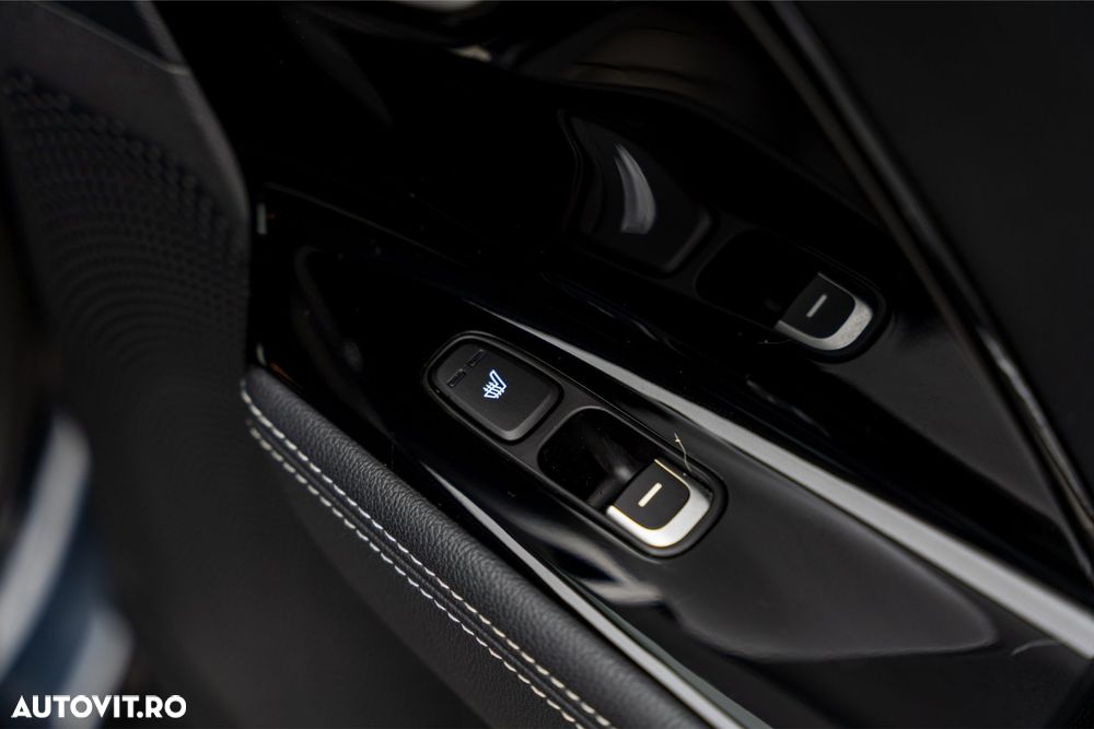 Kia Niro 1.6 GDI HEV 2WD OPF Aut. Vision - 25