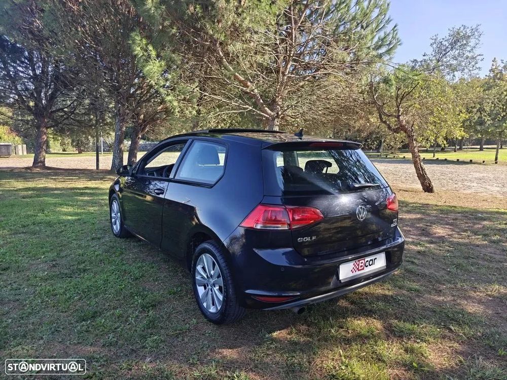 VW Golf 1.6 TDi Trendline BlueMotion - 9