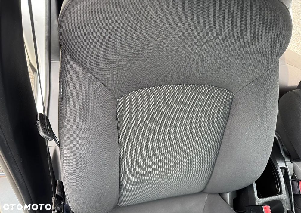 Chevrolet Orlando - 31