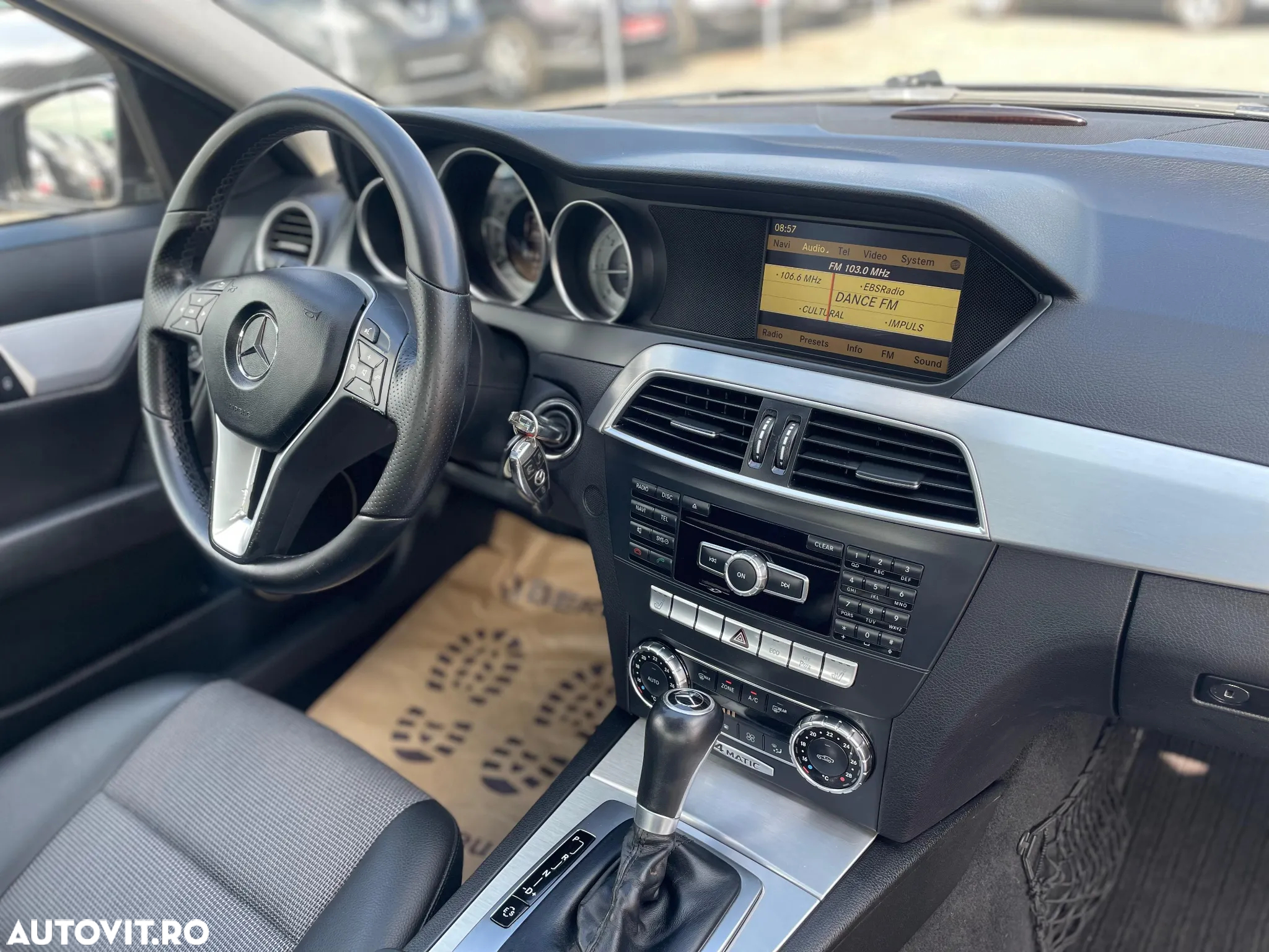 Mercedes-Benz C 250 (BlueTEC) d 4Matic T 7G-TRONIC Exclusive - 28