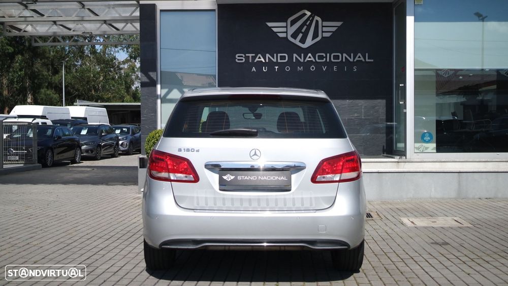 Mercedes-Benz B 180 d Urban - 7