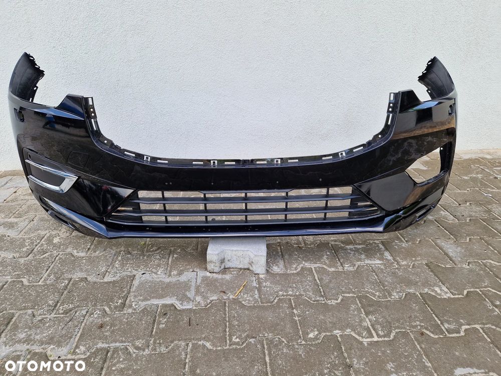 Zderzak Volvo Xc60 II 2017 - - 1