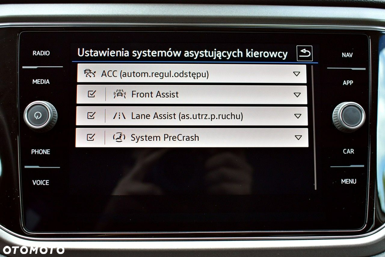 Volkswagen T-Roc 1.0 TSI Advance - 21