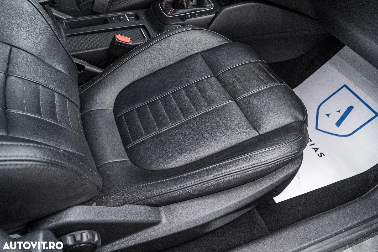 Ford Focus Turnier 1.0 EcoBoost Start-Stopp-System ST-LINE X - 38
