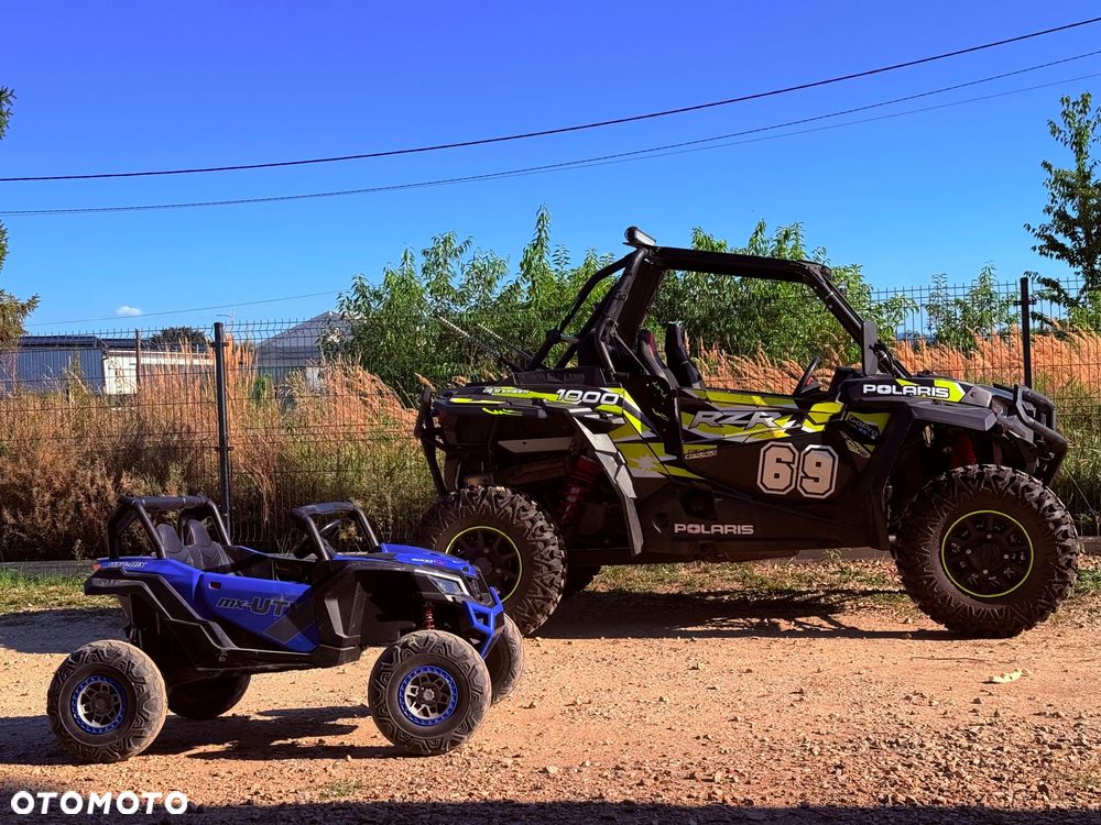 Polaris RZR - 12