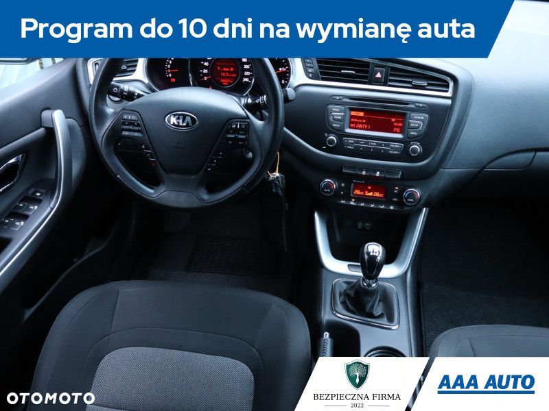 Kia Ceed - 9