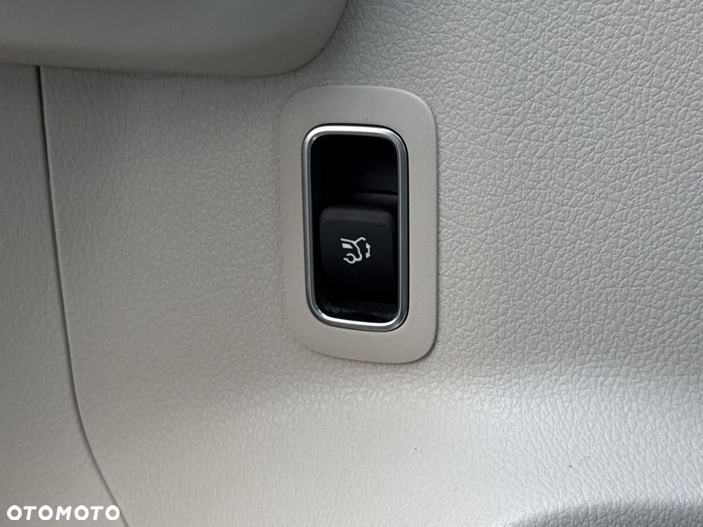 Mercedes-Benz GLA - 29