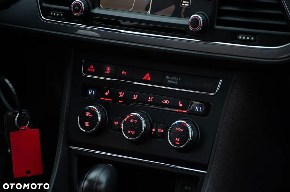 Seat Leon 2.0 TDI DPF Start&Stop DSG FR - 33