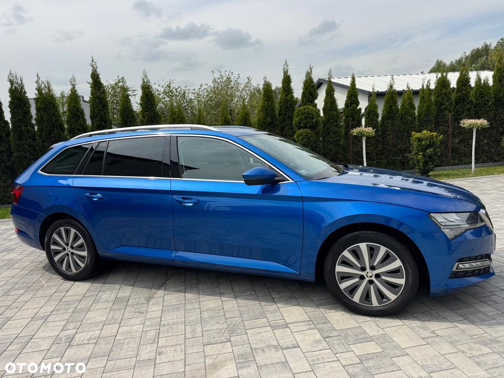 Skoda Superb 2.0 TDI SCR Style DSG - 3