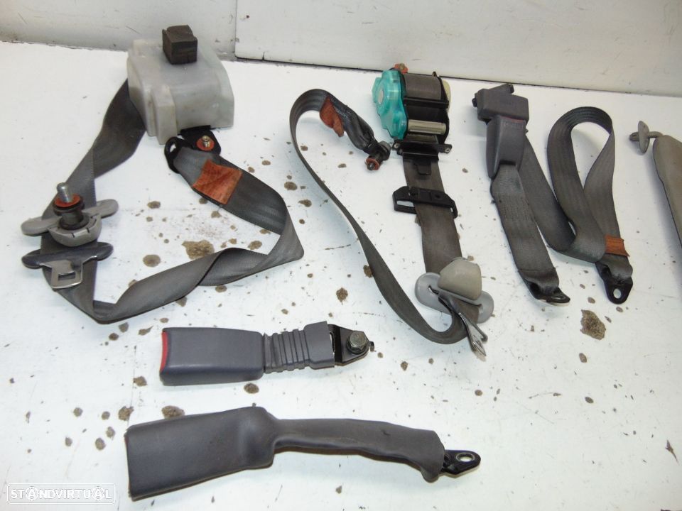 Mitsubishi l400 conjunto dos 3 cintos de segurança e palas de sol - 2