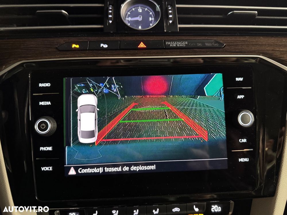 Volkswagen Passat - 29