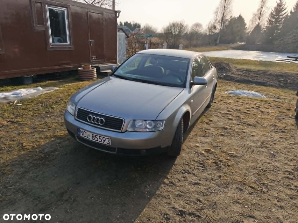 Audi A4 Avant - 1