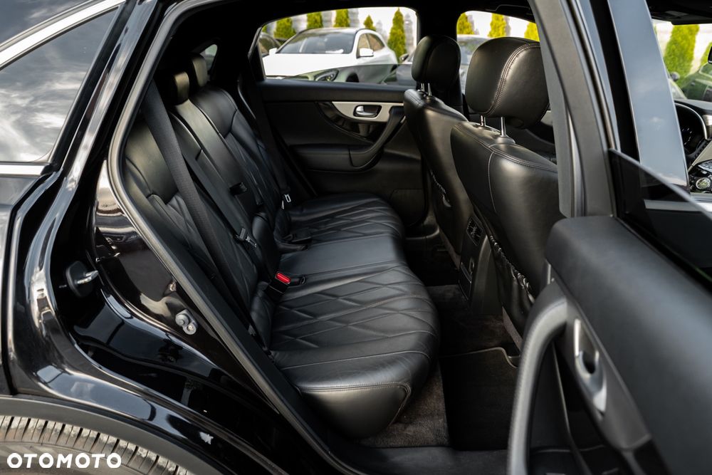 Infiniti FX FX30d S - 23