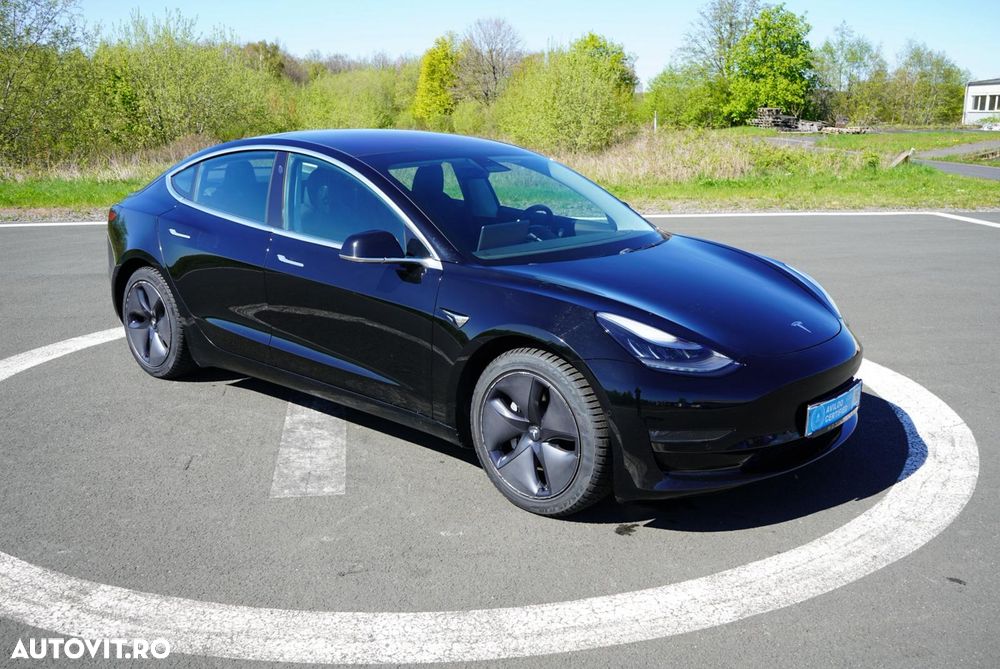Tesla Model 3 Langstreckenbatterie Allradantrieb Dual Motor - 2