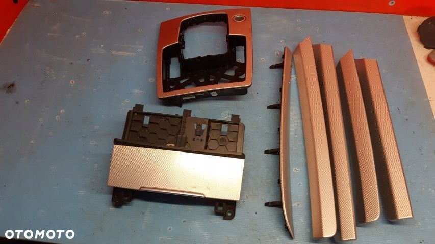 Audi Q7 4L Dekory Konsoli Zestaw