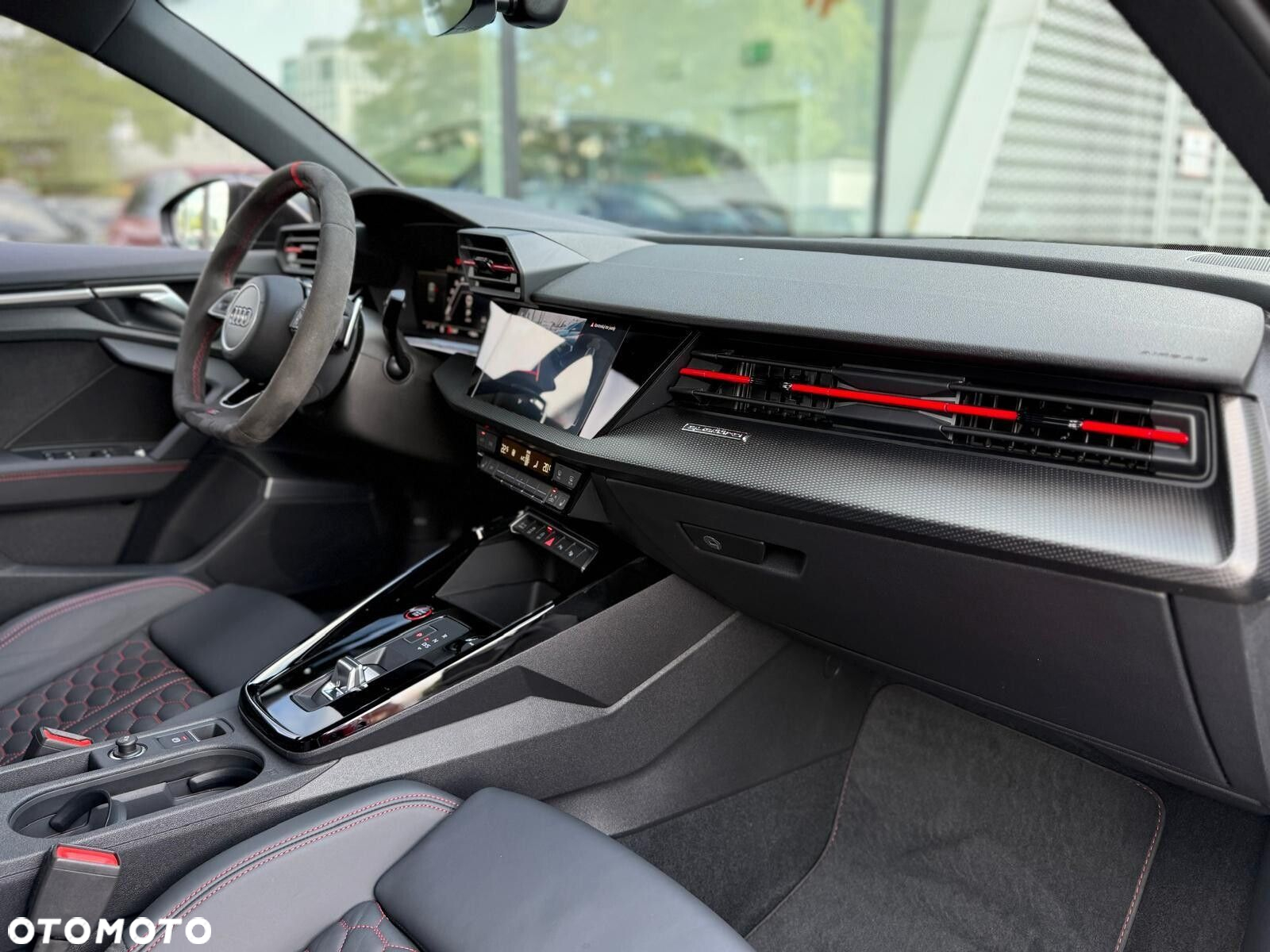 Audi RS3 Limousine - 21