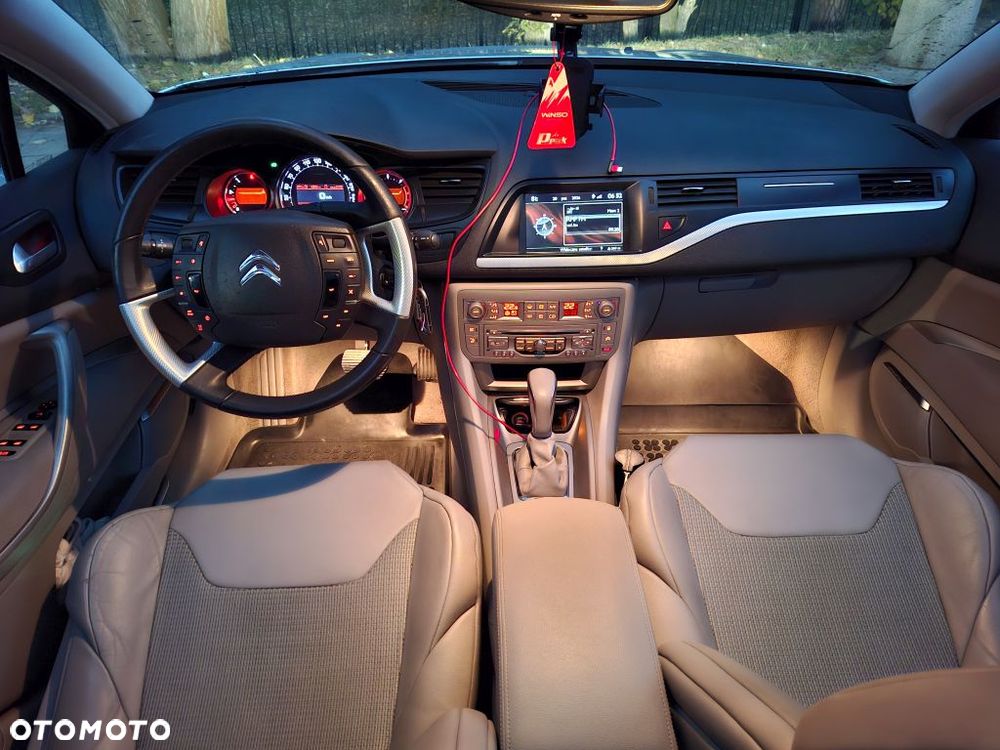 Citroën C5 3.0 HDi V6 Exclusive - 38