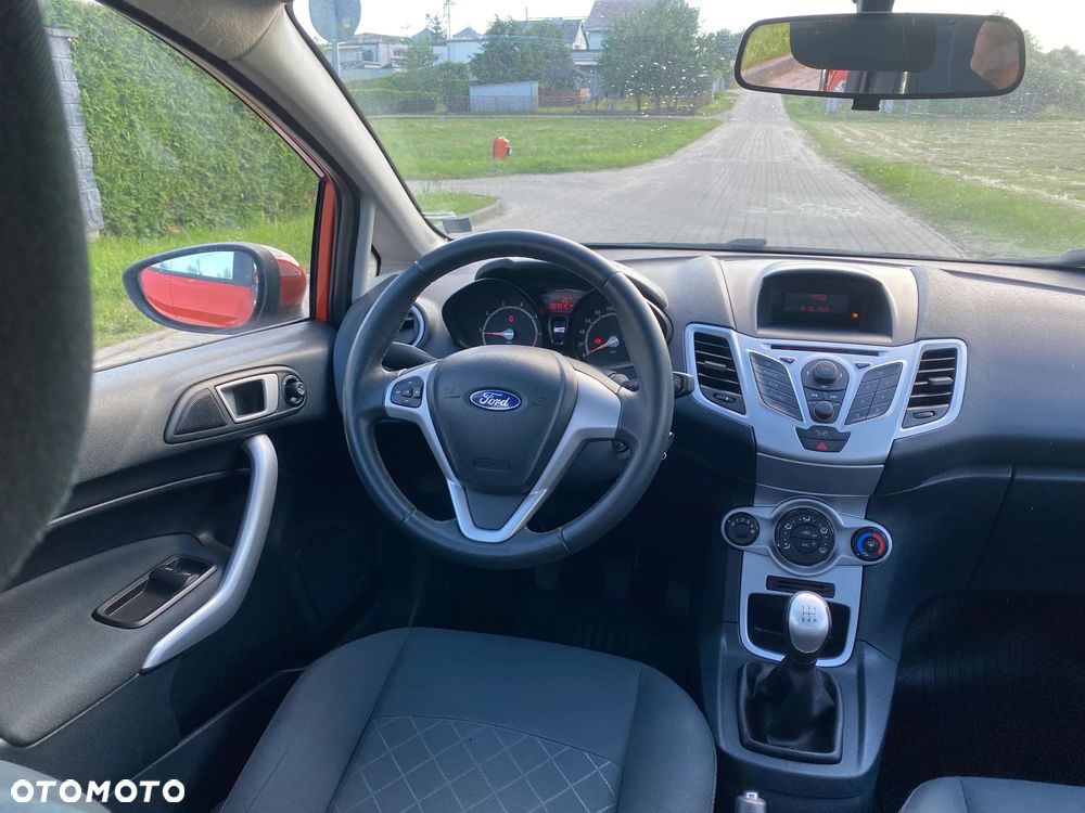 Ford Fiesta 1.25 Champions Edition - 20