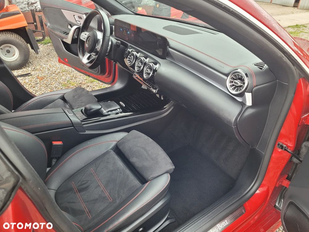 Mercedes-Benz CLA - 13