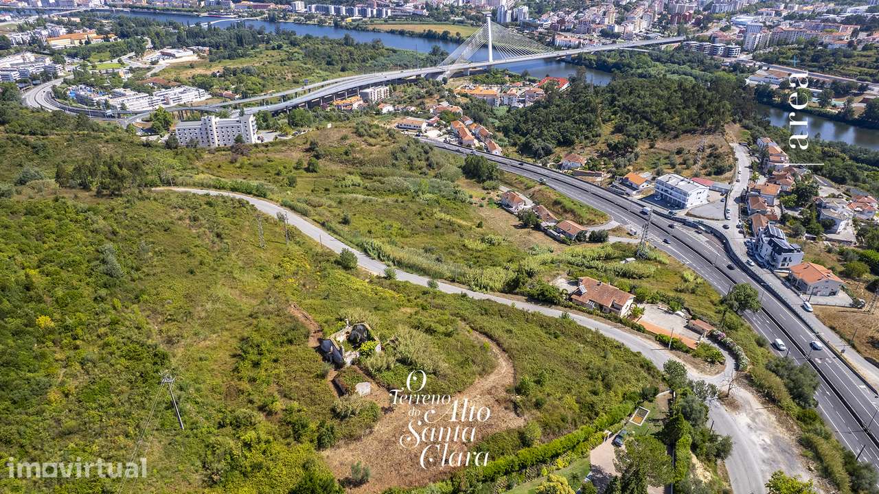 Imóvel Exclusivo | o Terreno do Alto de Santa Clara - Grande imagem: 3/5