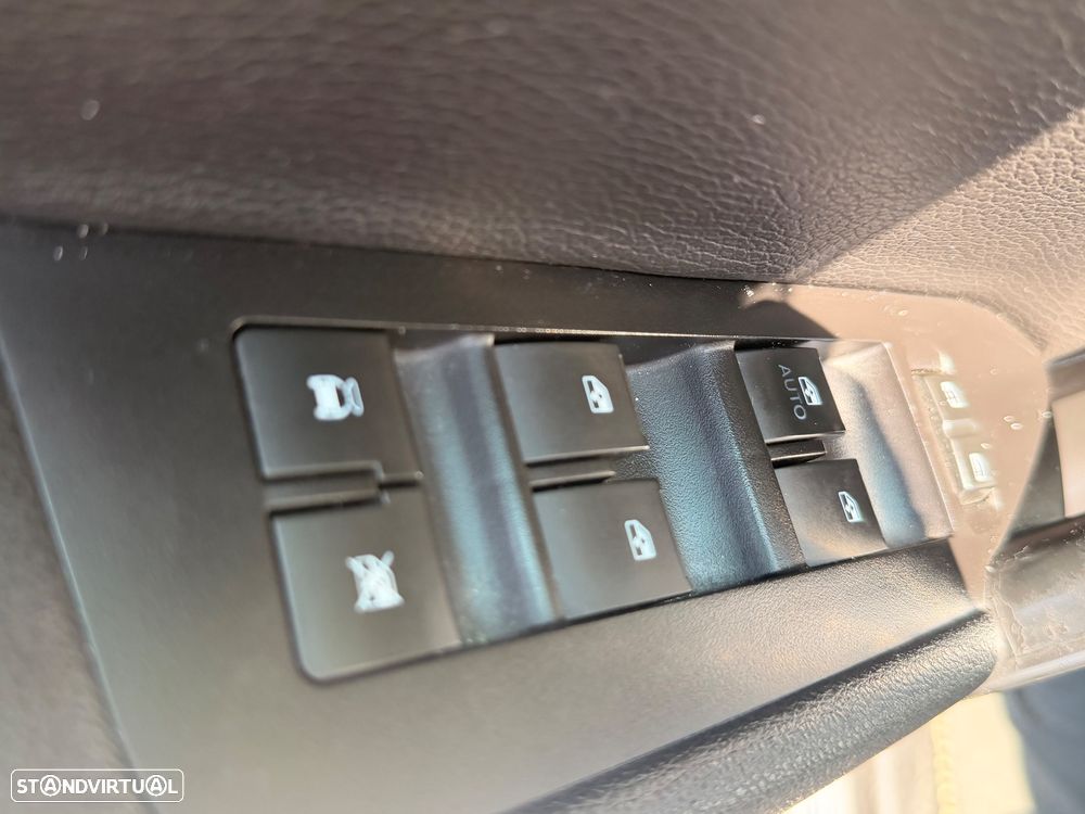 Chevrolet Captiva 2.2 VCDi Seven Xtreme 7L - 8