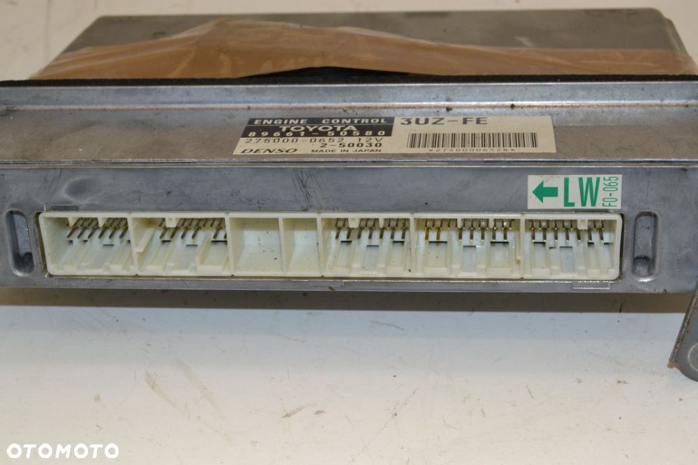 Komputer sterownik silnika Lexus LS 430  3UZ-FE  89661-50580 - 2