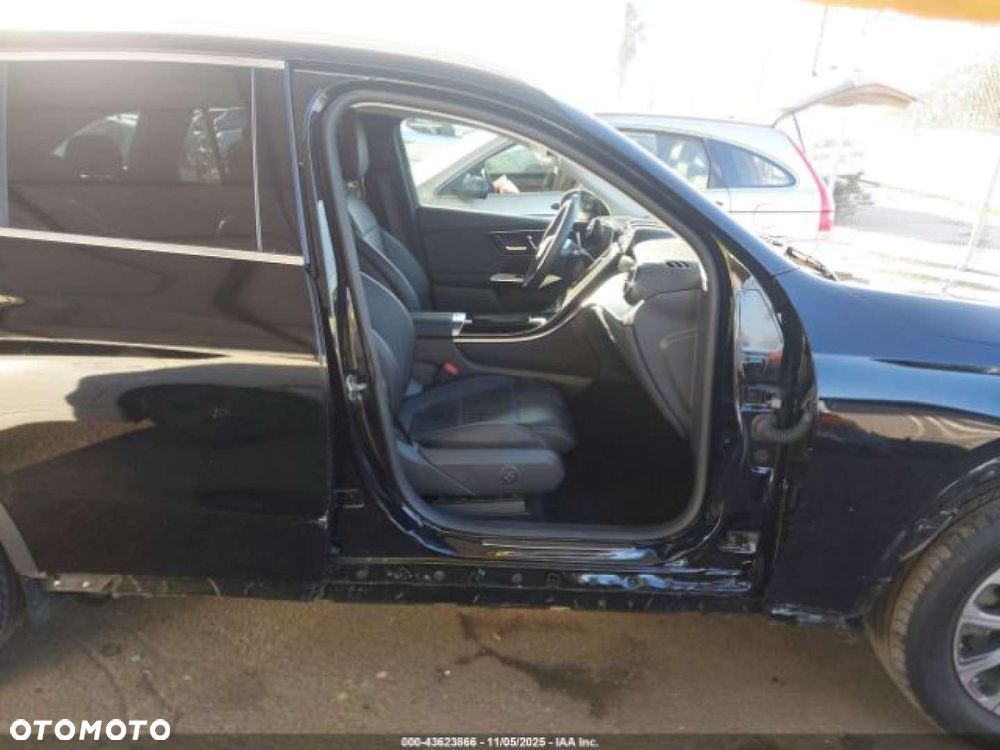 Mercedes-Benz GLC - 10