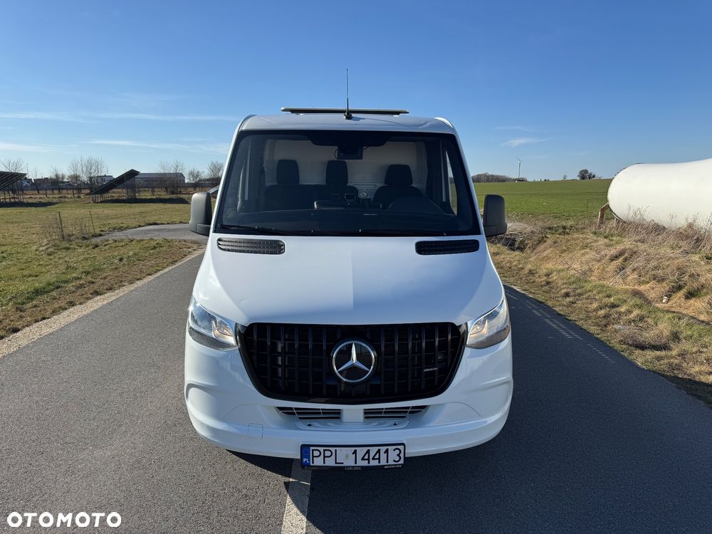 Mercedes-Benz Sprinter - 1