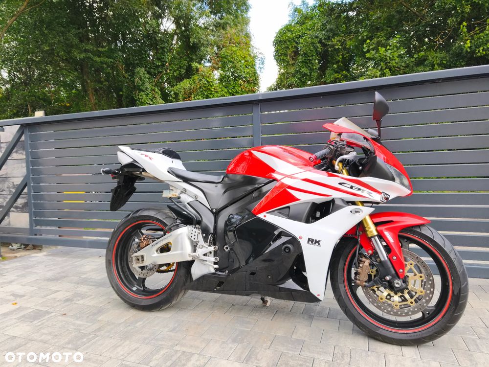 Honda CBR - 8