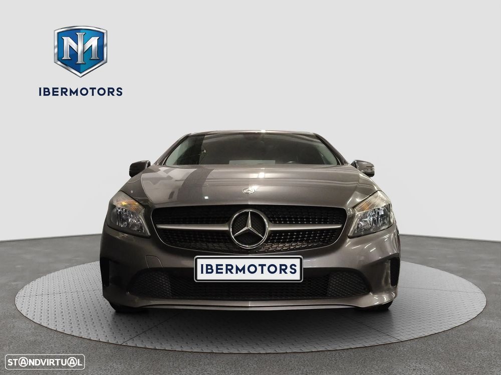 Mercedes-Benz A 180 CDI (BlueEFFICIENCY) Urban - 2