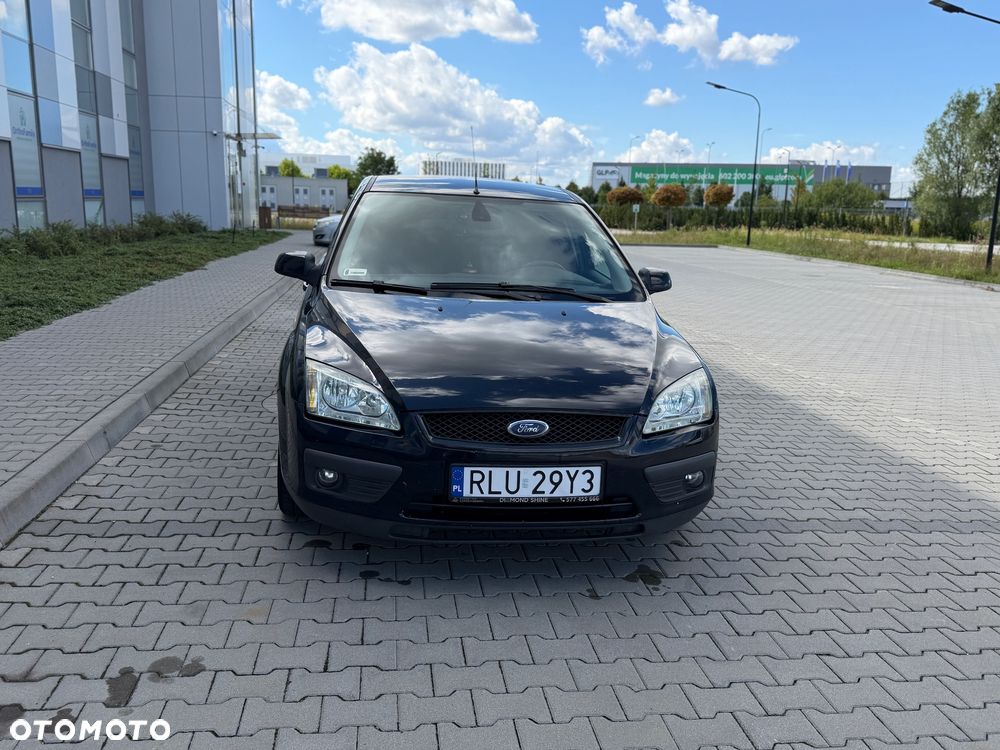 Ford Focus Mk2 (2004-2011), 2004