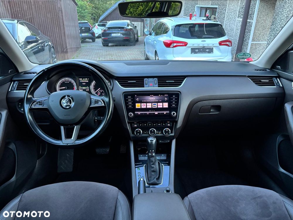 Skoda Octavia 2.0 TDI 4x4 L&K DSG - 6