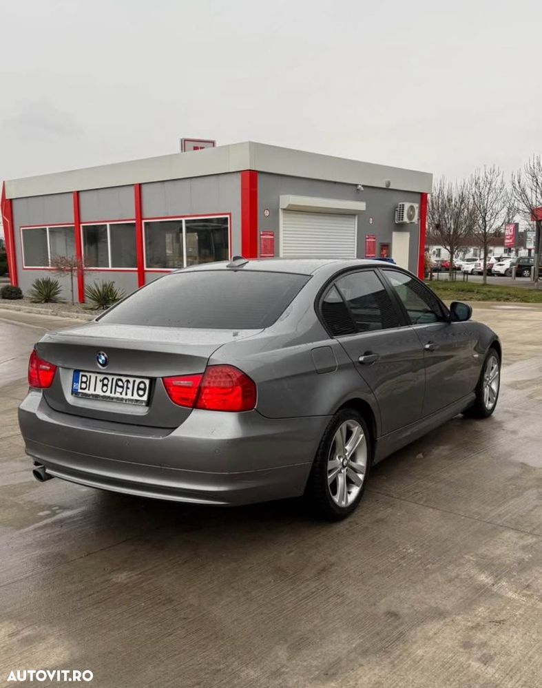 BMW Seria 3 318d - 3