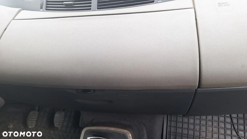 SCHOWEK SRODKOWY ESPACE IV - 2