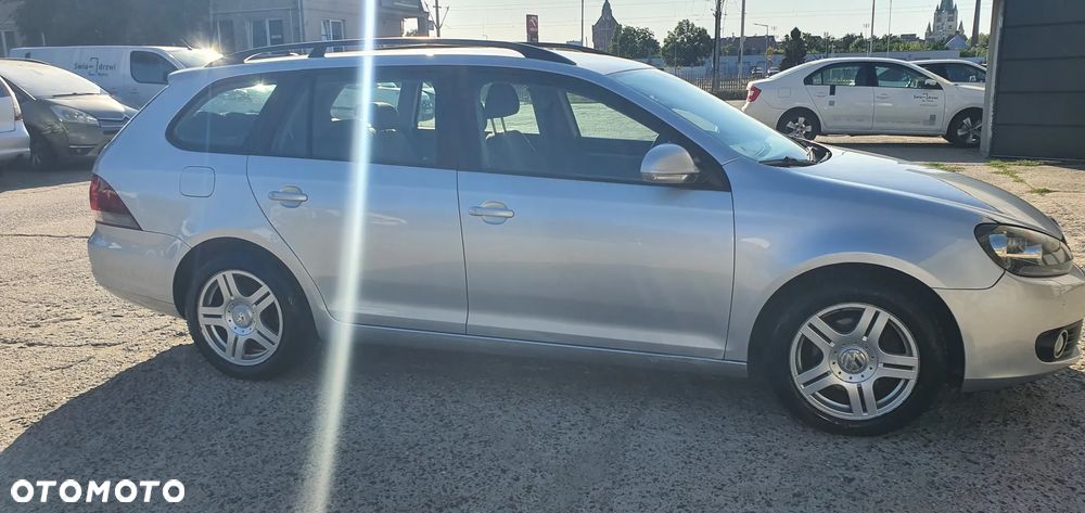 Volkswagen Golf 1.6 TDI BlueMot Trendline DSG - 20