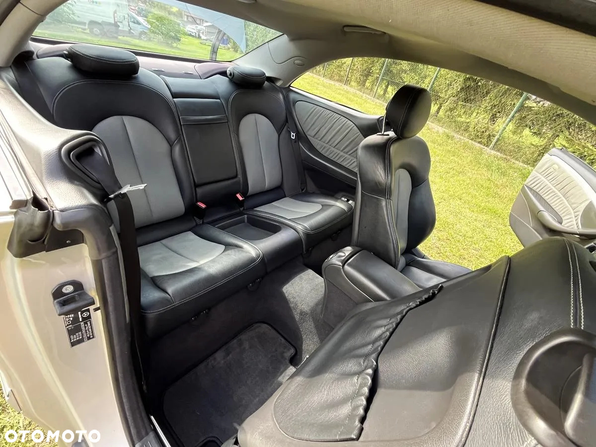 Mercedes-Benz CLK Coupe 200 Kompressor Avantgarde - 9