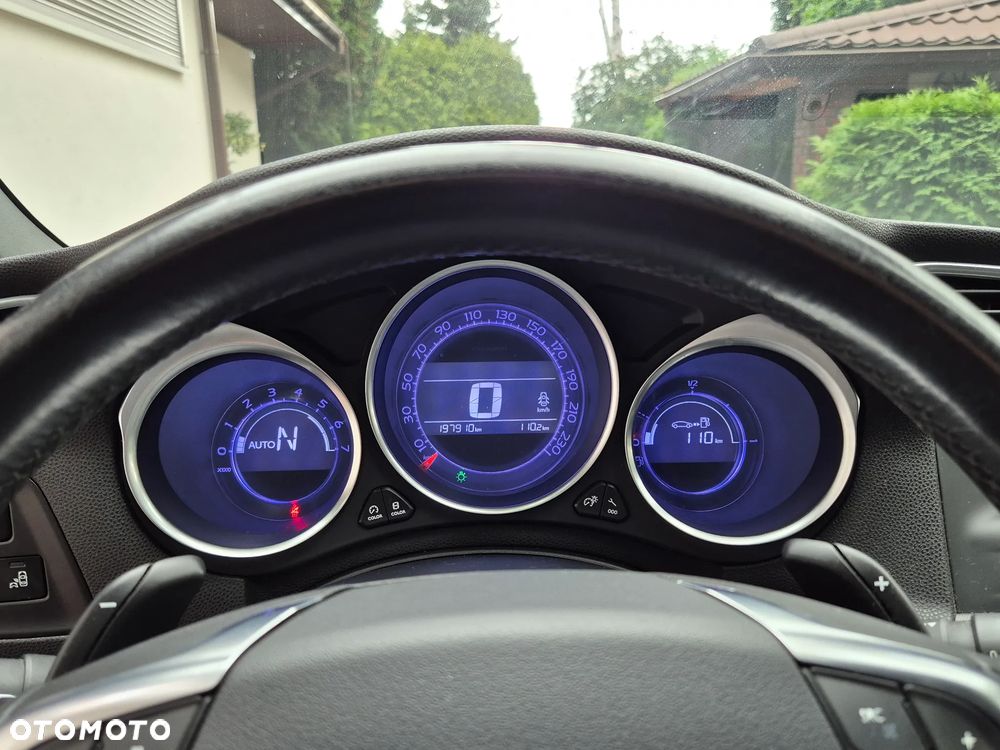 Citroën DS4 1.6 e-HDi SoChic MCP - 20