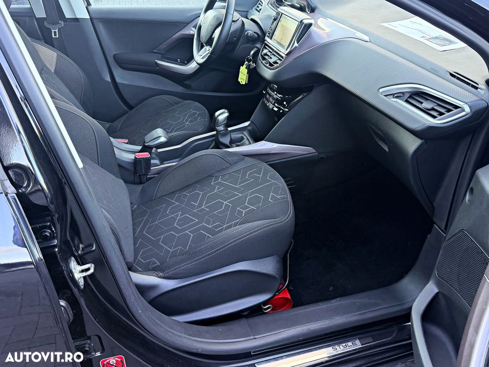 Peugeot 2008 PureTech 82 Style - 8