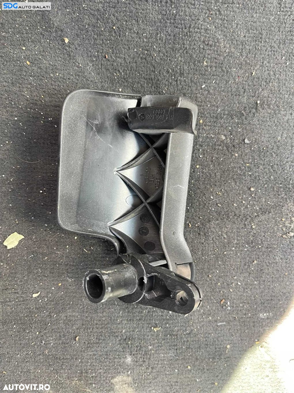 Maner Clapeta Actionare Deschidere Capota Motor Audi A4 B8 2008 - 2016 Cod 8T1823533 [C5558] - 2