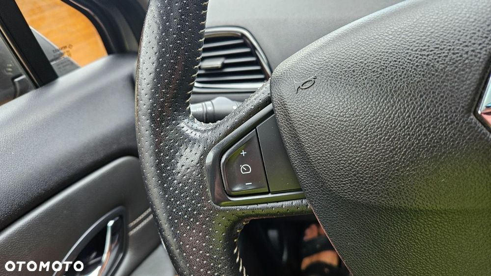 Renault Scenic - 26