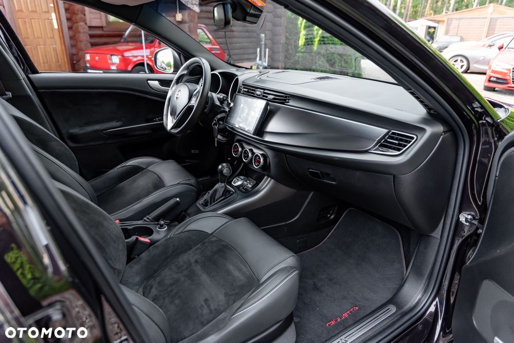 Alfa Romeo Giulietta 1750 TBi QV TCT - 23