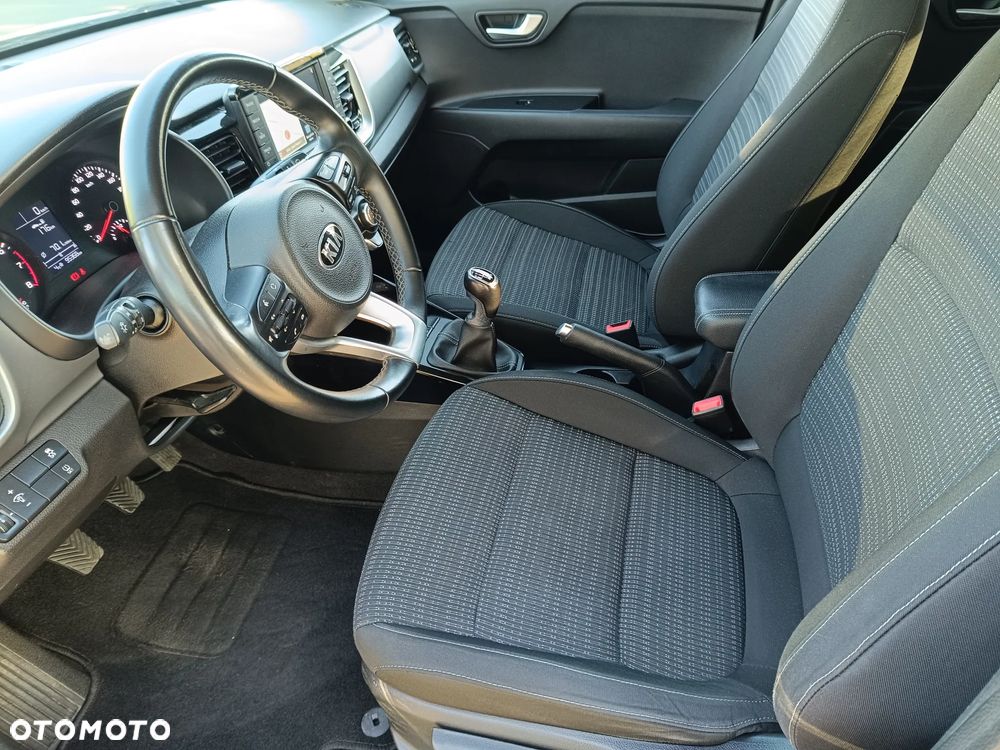 Kia Stonic - 18