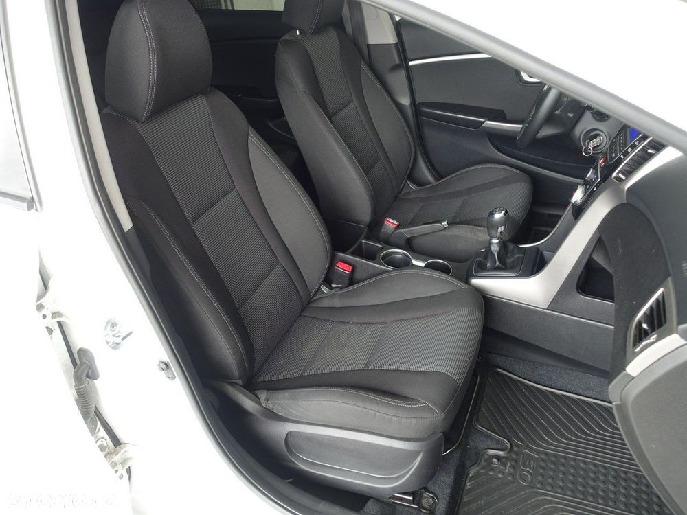 Hyundai i30 1.4 Comfort - 19
