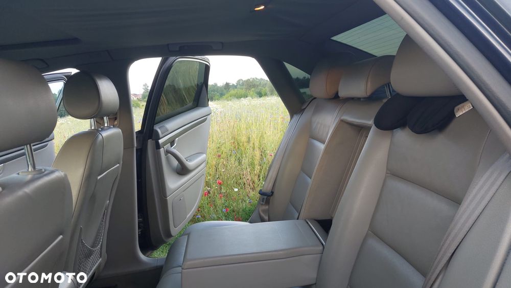 Audi A4 Limousine - 17